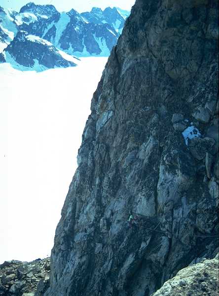 Down Load Time 11 secs at 28k